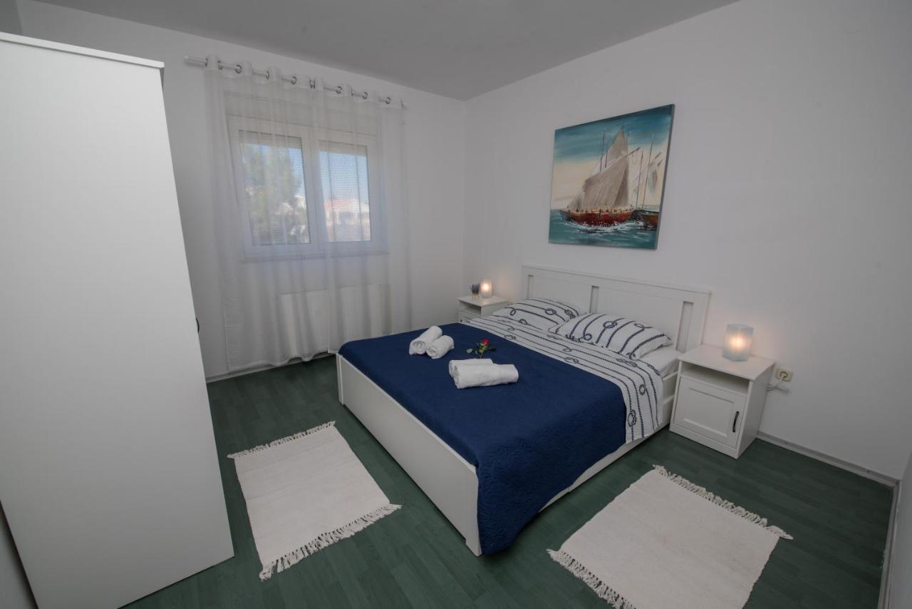 Apartmani Fila Vrsi Exterior foto
